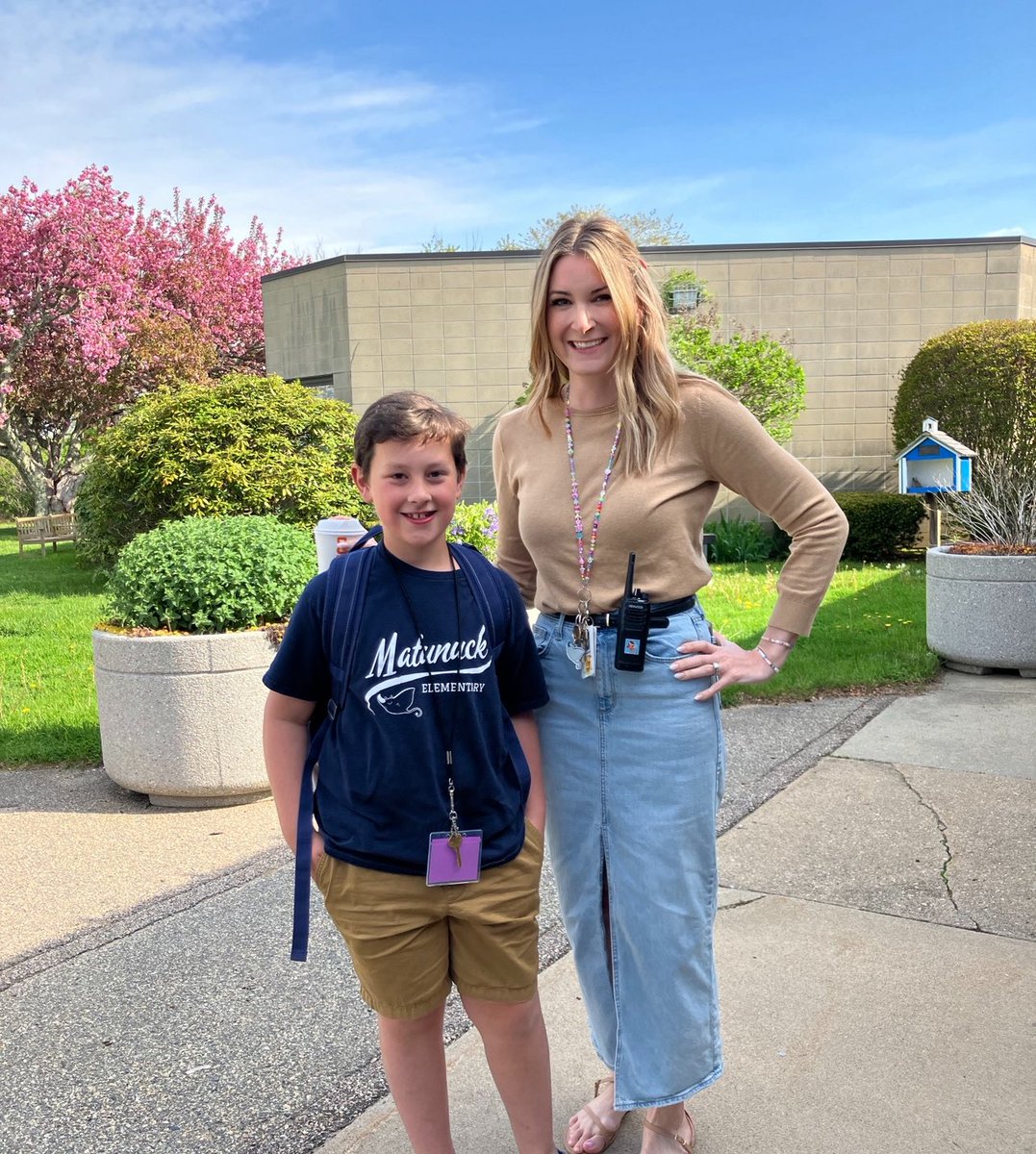 korxchain's tweet photo. Principal for the Day! His first order of business was implementing extra recess. 🛝☀️ https://t.co/5SnjcLrwl2