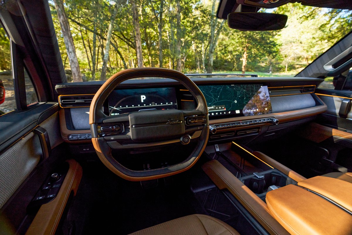 Scout_Motors's tweet image. We sweat the small stuff.

Tactile switches, brushed metals, and textured accents, we labored over every inch of the Scout® concepts. 

Each detail is a nod to our heritage and our future.

#ScoutsAlwaysComeBack #ScoutMotors