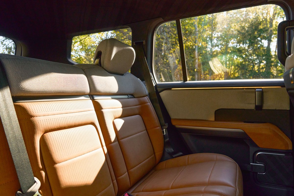 Scout_Motors's tweet image. We sweat the small stuff.

Tactile switches, brushed metals, and textured accents, we labored over every inch of the Scout® concepts. 

Each detail is a nod to our heritage and our future.

#ScoutsAlwaysComeBack #ScoutMotors