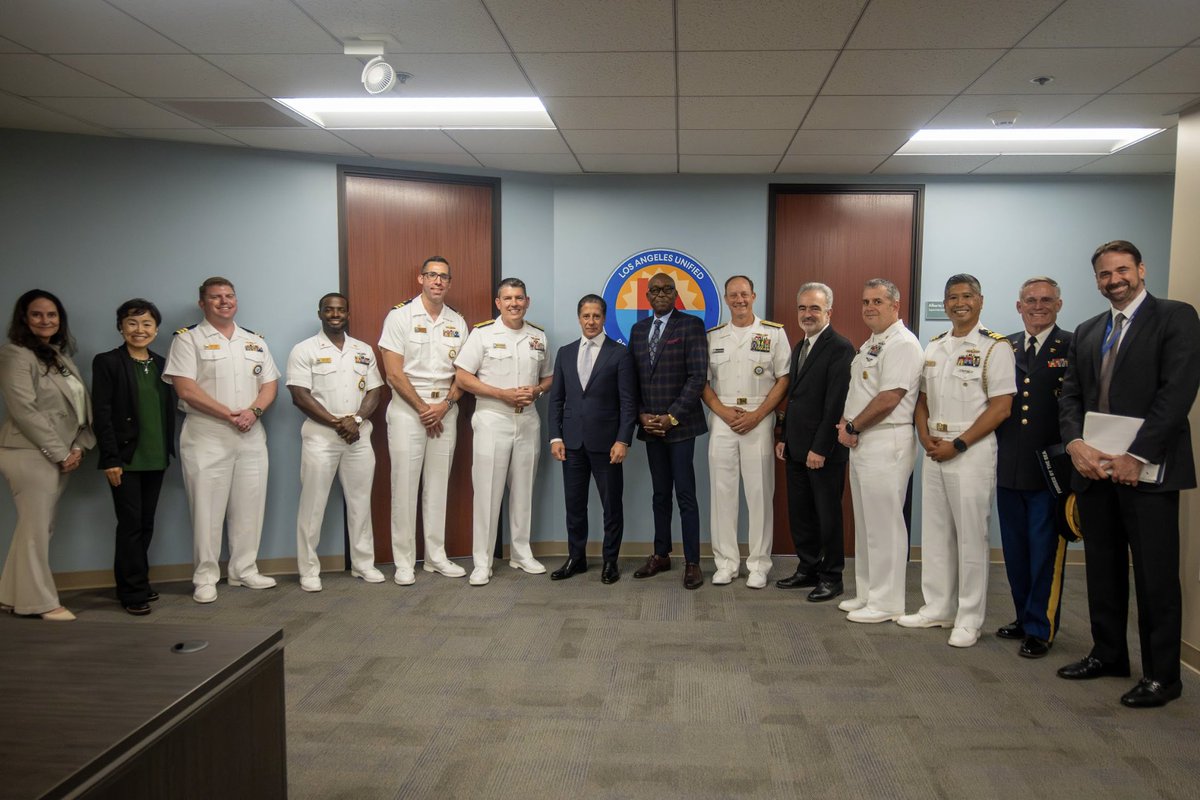 Alberto M. Carvalho (@lausdsup) on Twitter photo Strengthening Ties. Expanding Futures. <a href="/LASchools/">Los Angeles Unified</a> is proud to elevate our collaboration with the U.S. Navy as we expand pathways for students in cybersecurity, technology, and robotics.
This growing partnership not only honors our connection with the military but opens doors to Strengthening Ties. Expanding Futures. <a href="/LASchools/">Los Angeles Unified</a> is proud to elevate our collaboration with the U.S. Navy as we expand pathways for students in cybersecurity, technology, and robotics.
This growing partnership not only honors our connection with the military but opens doors to