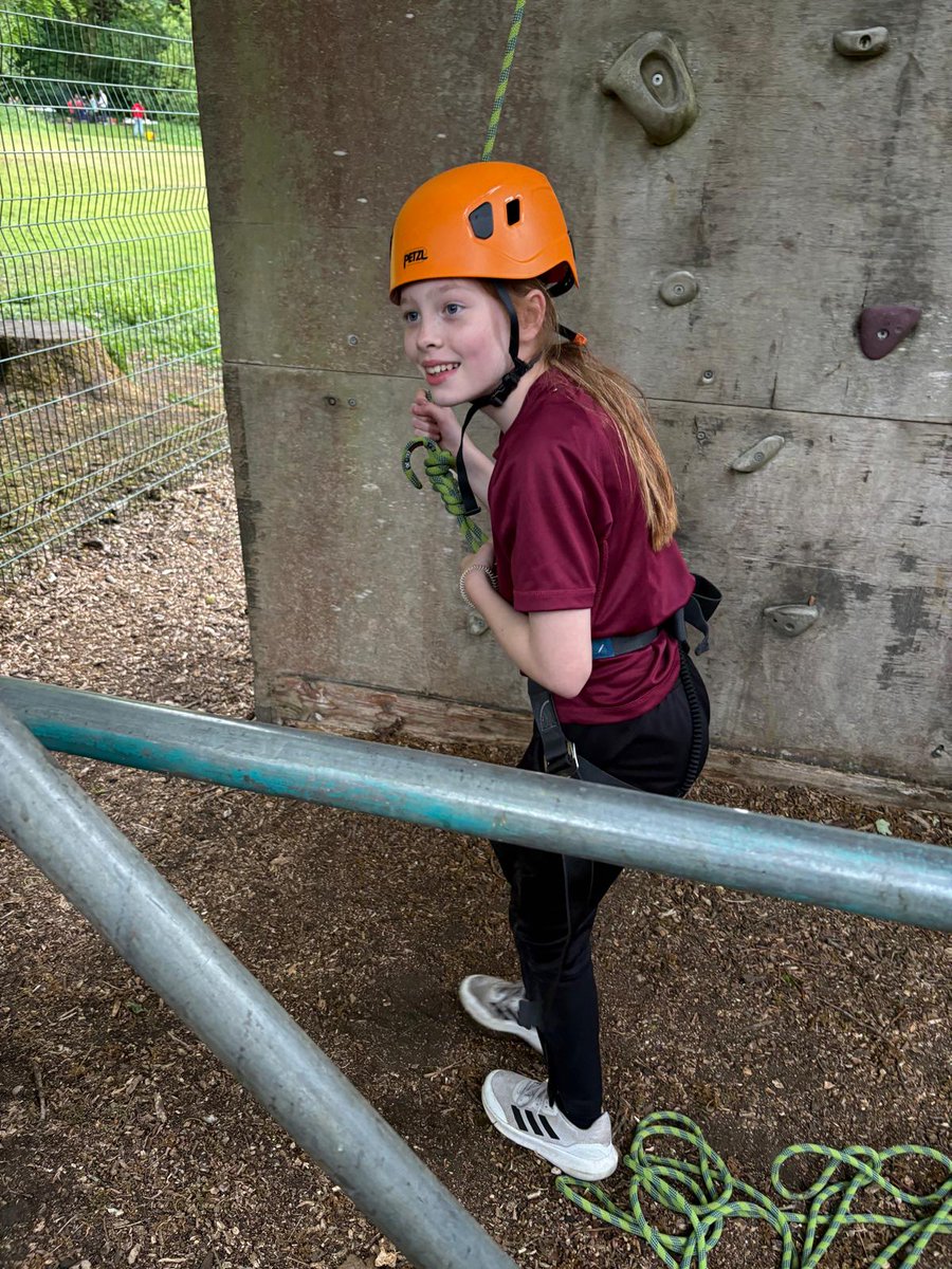 8thReigate's tweet image. The Scouts had a blast on the climbing wall &amp;amp; abseiling tower.  Some were expert and some novices but all made progress. It was great to see people scared to go over the edge abseiling then come back for more! Fears conquered! @RAASchoolGatton @surreyscouts @ReigateScouts