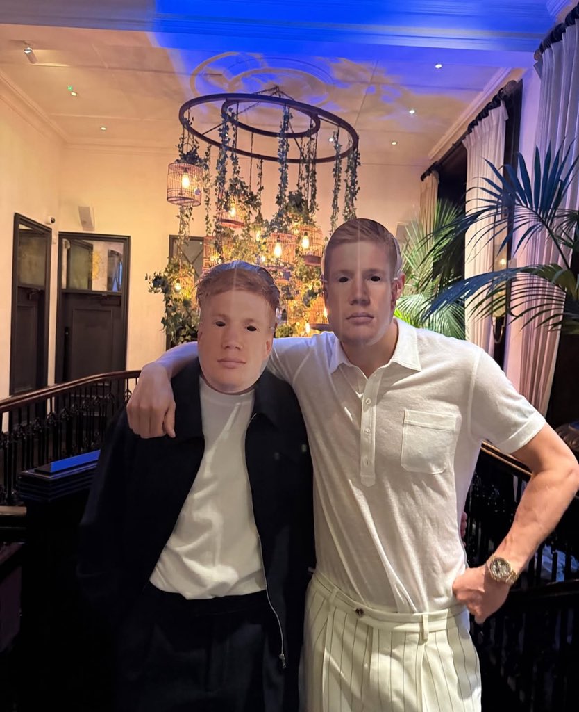 City_Xtra's tweet image. Kevin &amp;amp; Kevin. Kevin &amp;amp; Erling. 🎭🩵