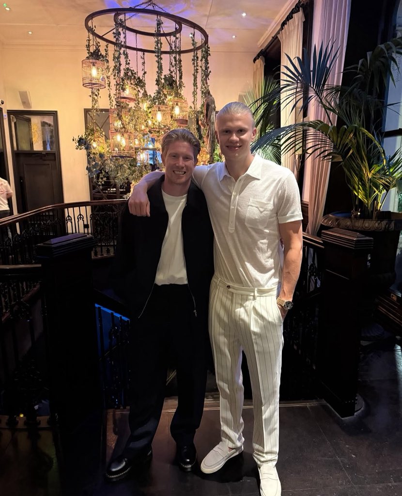 City_Xtra's tweet image. Kevin &amp;amp; Kevin. Kevin &amp;amp; Erling. 🎭🩵