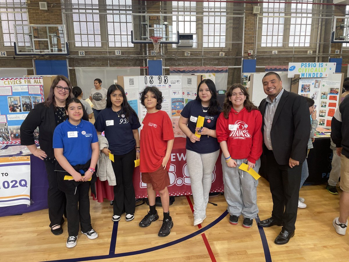 I.S. 93 (@is93rams) on Twitter photo Our students did a wonderful job sharing their civics experiences at the D24 Civics Showcase!
¡Nuestros estudiantes hicieron un excelente trabajo al compartir sus experiencias cívicas en la Exhibición de Educación Cívica del D24! <a href="/NYC_District24/">Anthony Rivera-School District 24</a> @CivicsforAll Our students did a wonderful job sharing their civics experiences at the D24 Civics Showcase!
¡Nuestros estudiantes hicieron un excelente trabajo al compartir sus experiencias cívicas en la Exhibición de Educación Cívica del D24! <a href="/NYC_District24/">Anthony Rivera-School District 24</a> @CivicsforAll