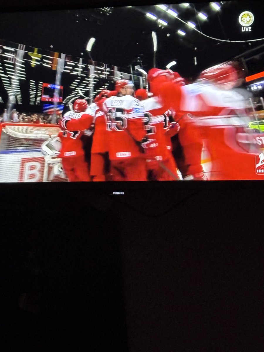Andreas Rasch (@andrrugh) on Twitter photo Hvor vildt. Det største resultat nogensinde i dansk ishockey. Canada skal hjem. Vi skal videre <a href="/tv2sport/">TV 2 Sport</a> <a href="/TV3sportdk/">TV3sport.dk</a> Hvor vildt. Det største resultat nogensinde i dansk ishockey. Canada skal hjem. Vi skal videre <a href="/tv2sport/">TV 2 Sport</a> <a href="/TV3sportdk/">TV3sport.dk</a>