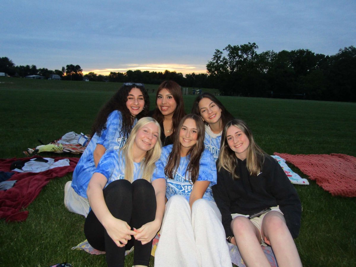 DonegalHS's tweet image. The Class of 2025 hosted Senior Sunset at the Donegal practice football field. The event was successful and everyone had a great time. What was your favorite senior tradition? 
#DonegalPride
#SeniorSunset
#ClassOf2025