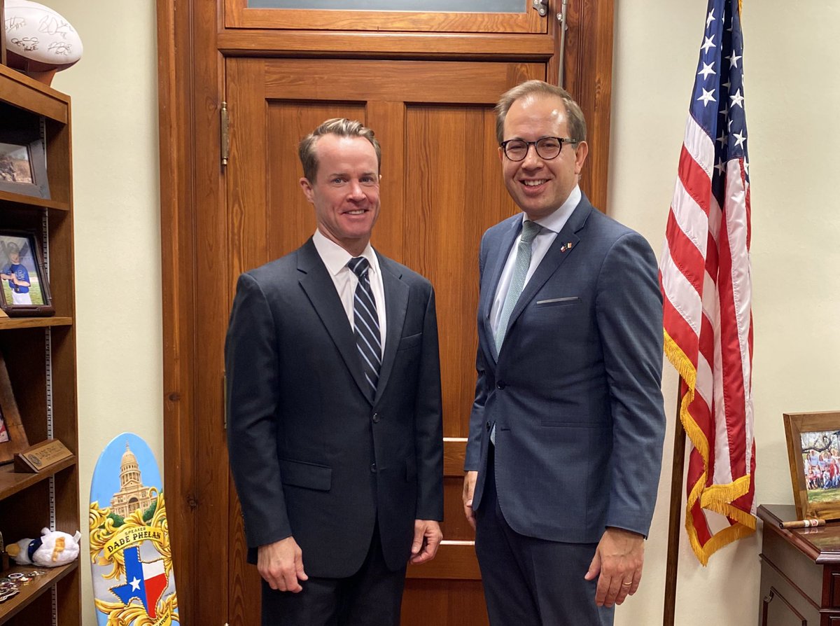Consul General Robert Hull (@ieconsulgenatx) on Twitter photo Thank you to former Speaker <a href="/DadePhelan/">Dade Phelan</a> for making time to meet yesterday at the #Texas Capitol. Speaker Phelan has been a friend to the Consulate since it opened in 2015. Was good to chat about opportunities to build further connections with friends of Ireland in the #txlege Thank you to former Speaker <a href="/DadePhelan/">Dade Phelan</a> for making time to meet yesterday at the #Texas Capitol. Speaker Phelan has been a friend to the Consulate since it opened in 2015. Was good to chat about opportunities to build further connections with friends of Ireland in the #txlege
