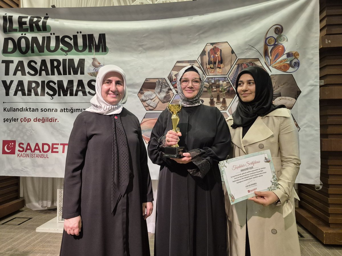 zsuleridvanoglu's tweet photo. İleri Dönüşüm Tasarım Yarışması kapsamında düzenlediğimiz ödül programına gösterilen yoğun ilgi ve değerli katılımları için İl ve ilçe teşkilat mensublarımıza içten teşekkürlerimi sunuyorum.
 
#sürdürülebilir #ileridönüşüm https://t.co/eAWwXoEUSj