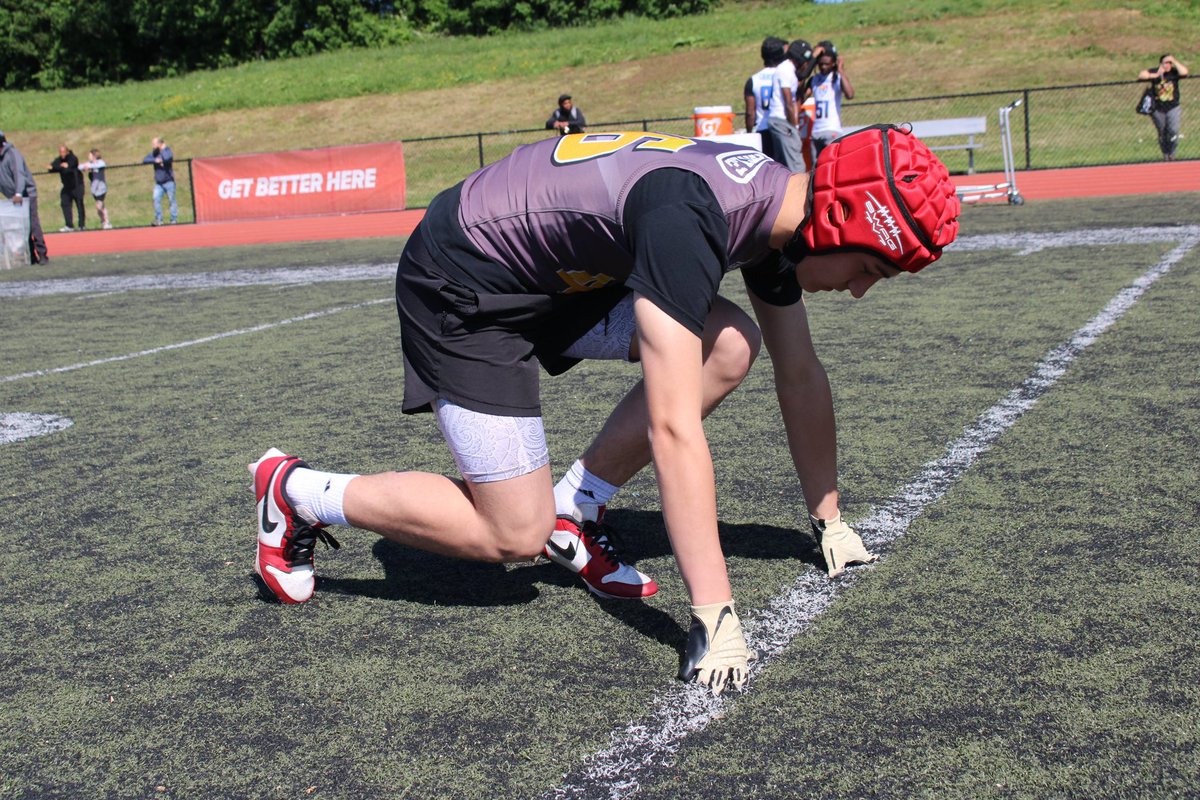 Ran a 4.9 and jumped a 24.7 vert at the FBU Philadelphia camp