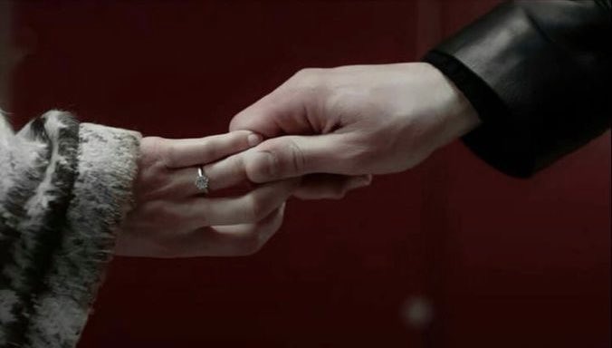 •Seven sarhoştur,
Mahbubuna kavuşana kadar ayılamaz.