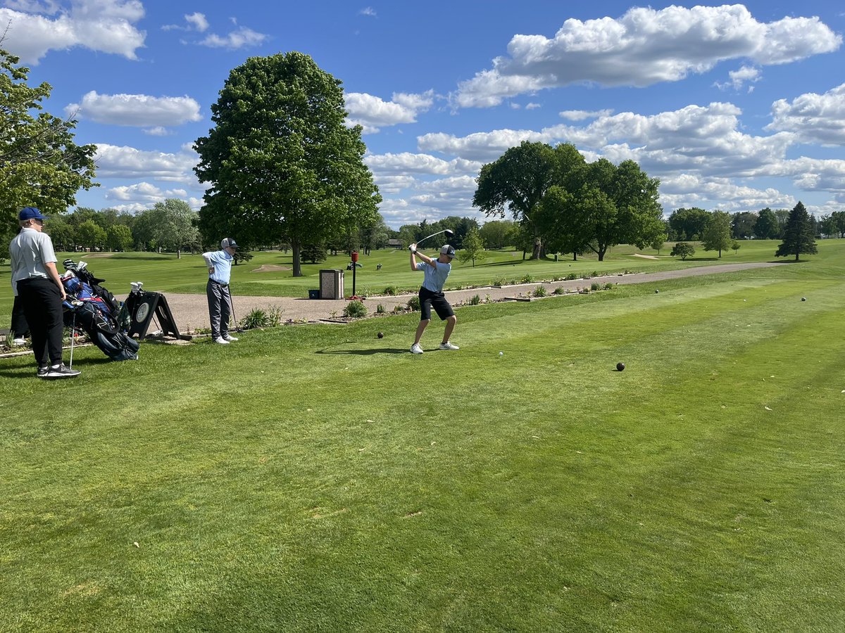 jagsboysgolf's tweet photo. JV Battle of Bloomington. Go Jags! https://t.co/ERba7OKxvk
