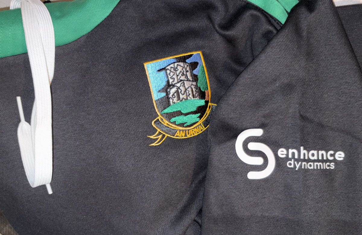 On behalf of the club, we would like to say a massive thanks to Steven Conway of Joe Duffy Motors and Ciaran Burke of Enhance Dynamics for sponsoring our Senior teams gear ✨ The lads are now well kitted out for the remainder of the league and this years championship!