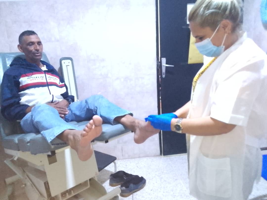 CALIDAD EN LOS SERVICIOS DE COLABORACIÓN CUBANA
#CubaPorLaVida
#CubaCoopera
#TumbaElBloqueo
#NoAlTerrorismo
<a href="/cubacooperaven/">Brigada Médica Cubana en Venezuela</a>
<a href="/medica_lara/">Misión Médica Cubana en Venezuela Estado Lara</a>
<a href="/danielppalmero/">Daniel Perez</a>