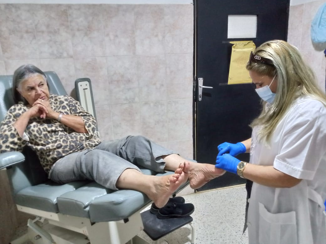 CALIDAD EN LOS SERVICIOS DE COLABORACIÓN CUBANA
#CubaPorLaVida
#CubaCoopera
#TumbaElBloqueo
#NoAlTerrorismo
<a href="/cubacooperaven/">Brigada Médica Cubana en Venezuela</a>
<a href="/medica_lara/">Misión Médica Cubana en Venezuela Estado Lara</a>
<a href="/danielppalmero/">Daniel Perez</a>