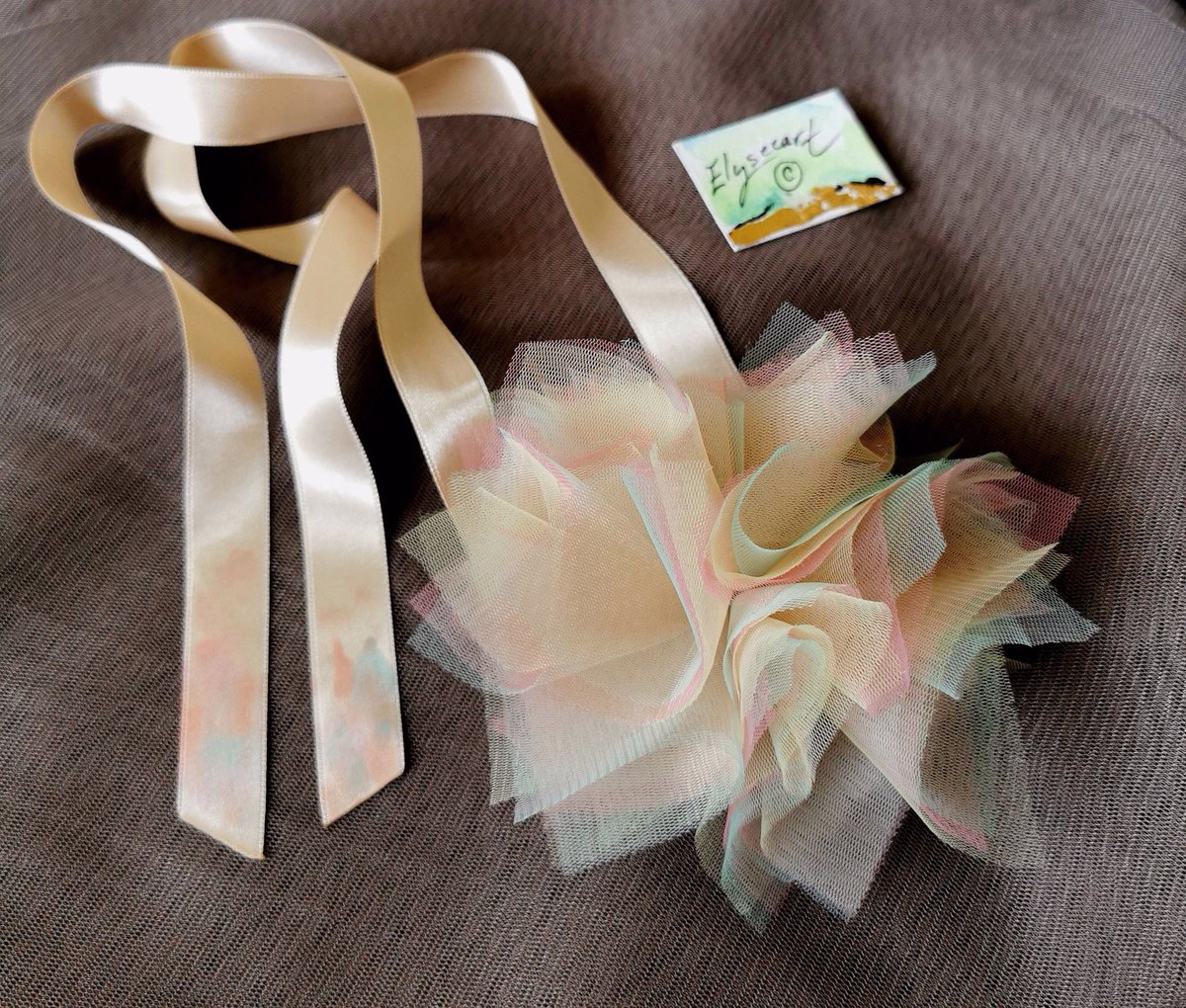 ElyseeartD's tweet photo. https://t.co/PbPU721LOX
New choker 🤍🩵🩷Pastel Tulle Pom Pom Choker by Elyseeart ©
https://t.co/SN1HUA9SgB
#pompomparty #pastelrainbow #choker #ShopTheStyle #pastelwedding https://t.co/k4uljpbciz