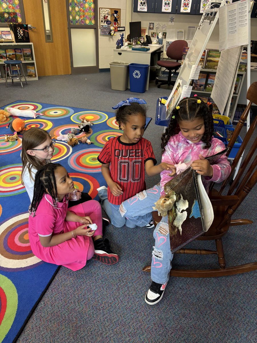 It’s the perfect day to cozy up in the Brookview library with a good book! 📕 <a href="/Spitzy19/">Alicia Spitz</a> <a href="/WestIrondequoit/">West Irondequoit CSD</a>