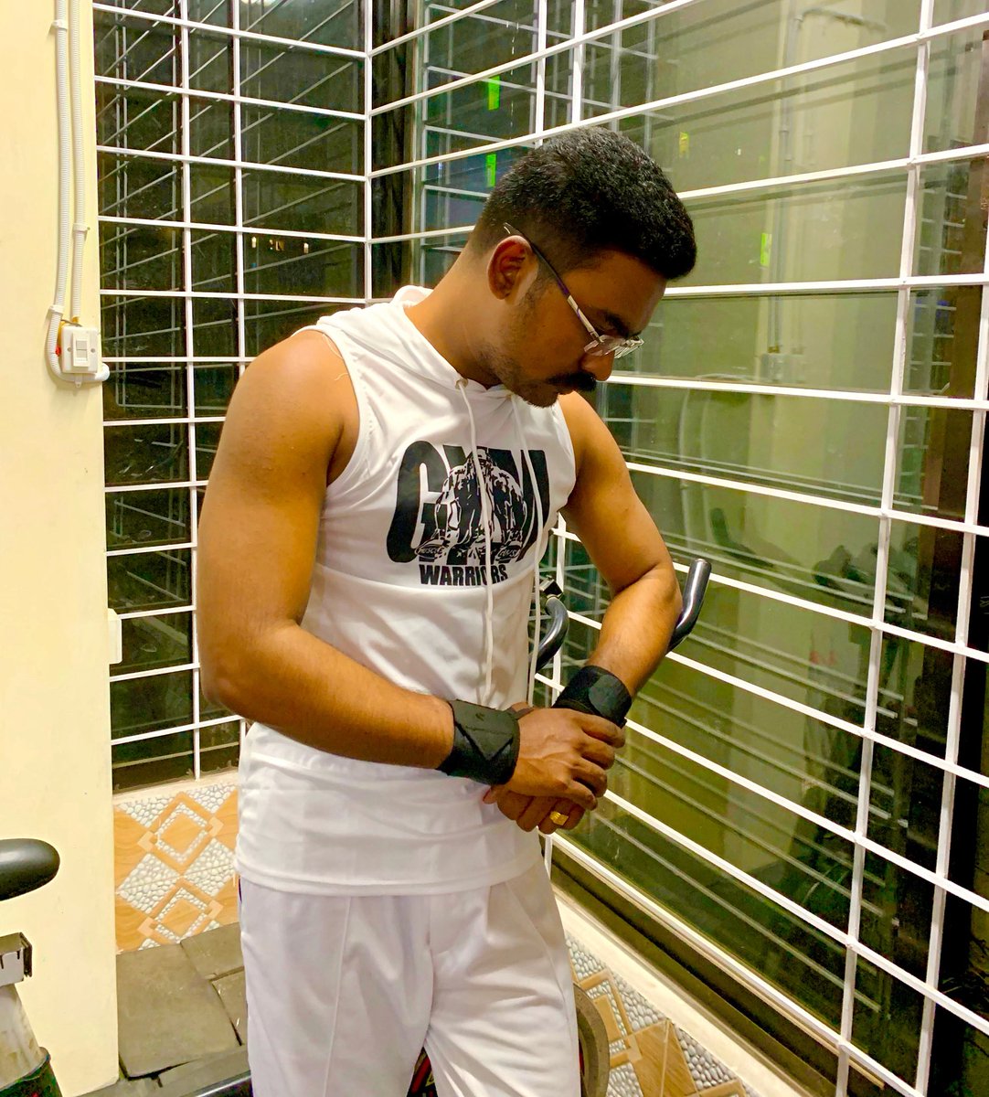 arafat_coco's tweet photo. Gym time https://t.co/wl3PQw7Fht