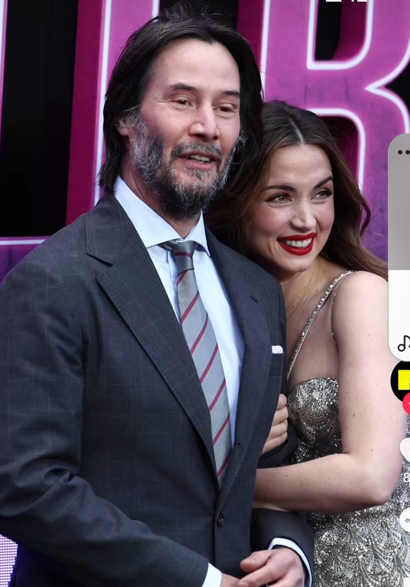Keanu Reeves TheClub tweet media