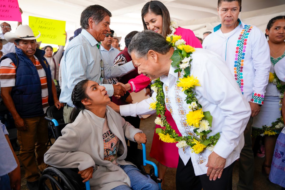 juliomenchaca_'s tweet photo. ¡En #Hidalgo la transformación se construye desde el territorio!

A través de las #RutasDeLaTransformación, recorrimos #Cardonal: entregamos resultados, escuchamos a su gente y atendimos sus necesidades.

#PrimeroElPueblo
¡#VamosConTodo! https://t.co/aGE8TPQPeb