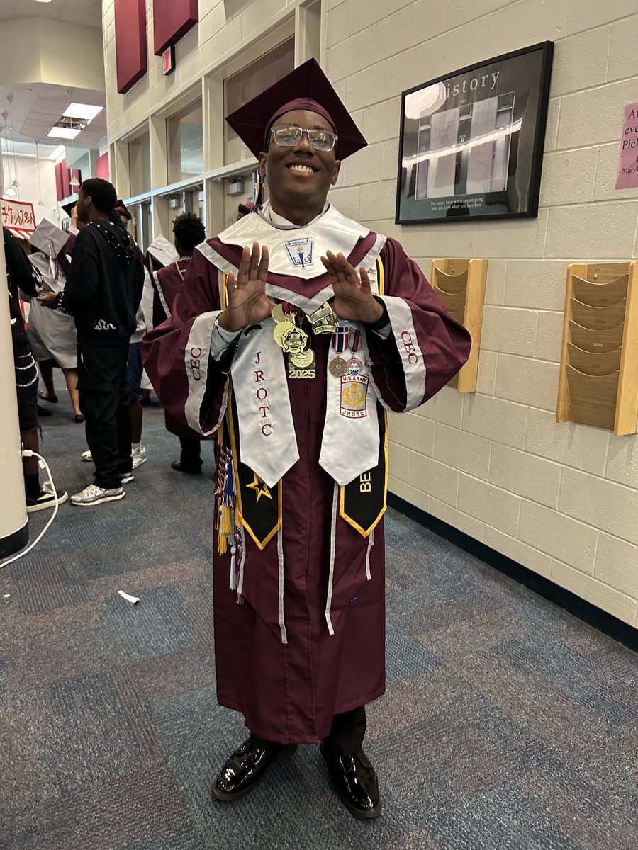 Carver Early College (@apscarverec) on Twitter photo Congratulations #carverearlycollege Class of 2025!! You are all so talented and we are so proud of your achievements! <a href="/apsupdate/">ATL Public Schools</a> <a href="/PrincipalRogers/">Christina Rogers, Ed.D</a> Congratulations #carverearlycollege Class of 2025!! You are all so talented and we are so proud of your achievements! <a href="/apsupdate/">ATL Public Schools</a> <a href="/PrincipalRogers/">Christina Rogers, Ed.D</a>