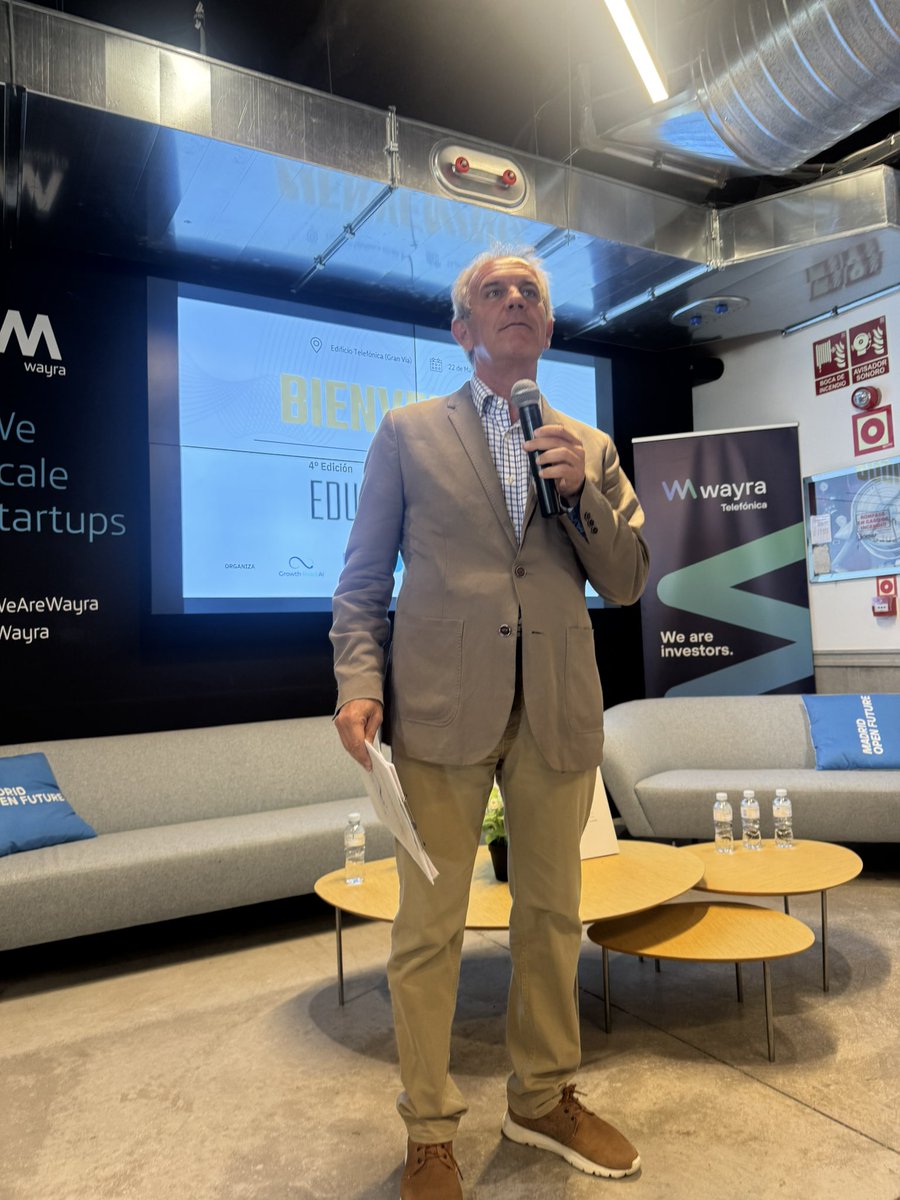 Carmen Pellicer (@carmenpellicer_) on Twitter photo ‘Me importa mucho el futuro porque pasaré mi vida en él’ Platón citado por <a href="/fb_think/">fernando botella</a> ‘Cambia el ritmo de cambio’ Con <a href="/LeoFaracheKing/">Leo Farache</a> <a href="/Vic_Nunez_/">Víctor Núñez</a> <a href="/Exito_Educativo/">ÉXITO EDUCATIVO</a> y <a href="/MIACeduca/">MIAC • Maestros Innovadores</a> en <a href="/Wayra/">Wayra</a> #EduLeaders2025 ‘Me importa mucho el futuro porque pasaré mi vida en él’ Platón citado por <a href="/fb_think/">fernando botella</a> ‘Cambia el ritmo de cambio’ Con <a href="/LeoFaracheKing/">Leo Farache</a> <a href="/Vic_Nunez_/">Víctor Núñez</a> <a href="/Exito_Educativo/">ÉXITO EDUCATIVO</a> y <a href="/MIACeduca/">MIAC • Maestros Innovadores</a> en <a href="/Wayra/">Wayra</a> #EduLeaders2025
