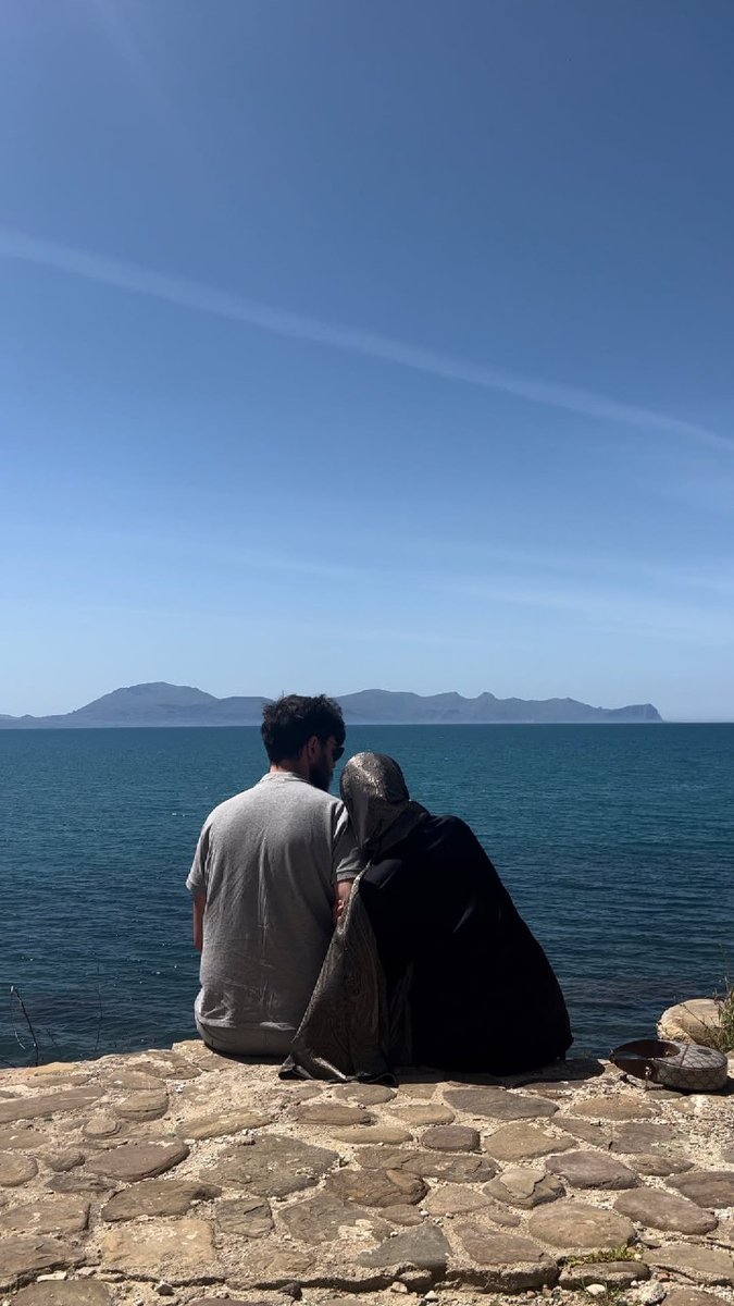 الجميعُ في أماكنهِ المناسبة وأنا.🤍