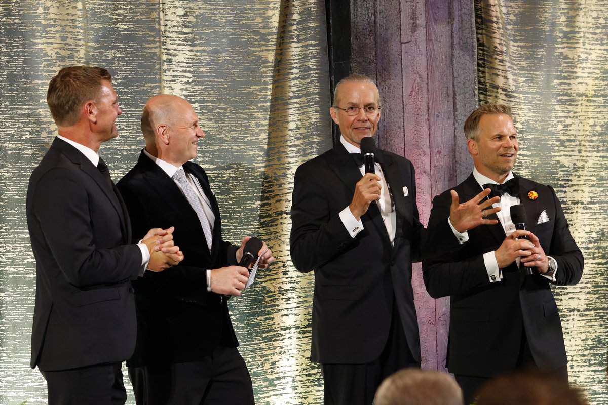 Charlotte Motor Speedway (@cltmotorspdwy) on Twitter photo Kids Win. β€οΈβ€οΈ
<a href="/SCC_NC/">Speedway Children's Charities - North Carolina</a> Gala raised a record $1.5 million Wednesday night for Charlotte-area children in need!
READ MORE π°: bit.ly/SCCGALA43 Kids Win. β€οΈβ€οΈ
<a href="/SCC_NC/">Speedway Children's Charities - North Carolina</a> Gala raised a record $1.5 million Wednesday night for Charlotte-area children in need!
READ MORE π°: bit.ly/SCCGALA43