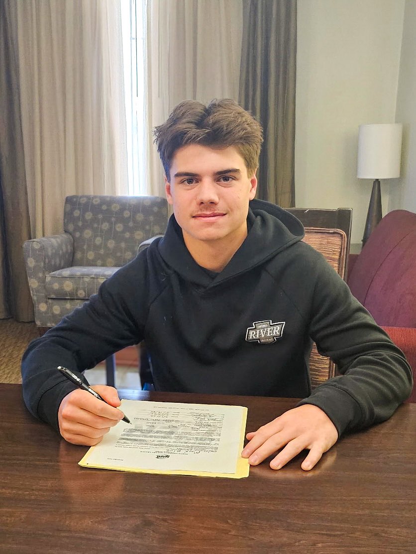 OKWarriors_NAHL's tweet image. 🔒’D IN! 

The Oklahoma Warriors are pleased to announce the tender signing of Mack Blue, an ‘07 Forward from Grand Forks, ND. Mack most recently played for Grand Forks Central High, totally 42 points in 25 games. 

Welcome to Oklahoma, Mack! 

#OklahomaHockey #FightLikeWarriors