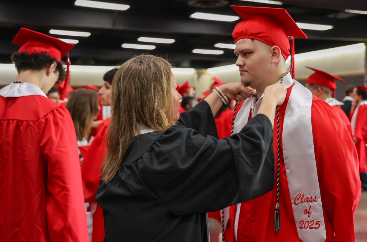BeltonISD (@beltonisd) on Twitter photo The tassels have turned, the caps have flown—and the Class of 2025 is officially out in the world!🎓
We couldn’t be prouder of our graduates who crossed the stage and into their next chapter.🍎 <a href="/LakeBeltonHS/">Lake Belton High School</a>
📸 bit.ly/4kqj47a The tassels have turned, the caps have flown—and the Class of 2025 is officially out in the world!🎓
We couldn’t be prouder of our graduates who crossed the stage and into their next chapter.🍎 <a href="/LakeBeltonHS/">Lake Belton High School</a>
📸 bit.ly/4kqj47a