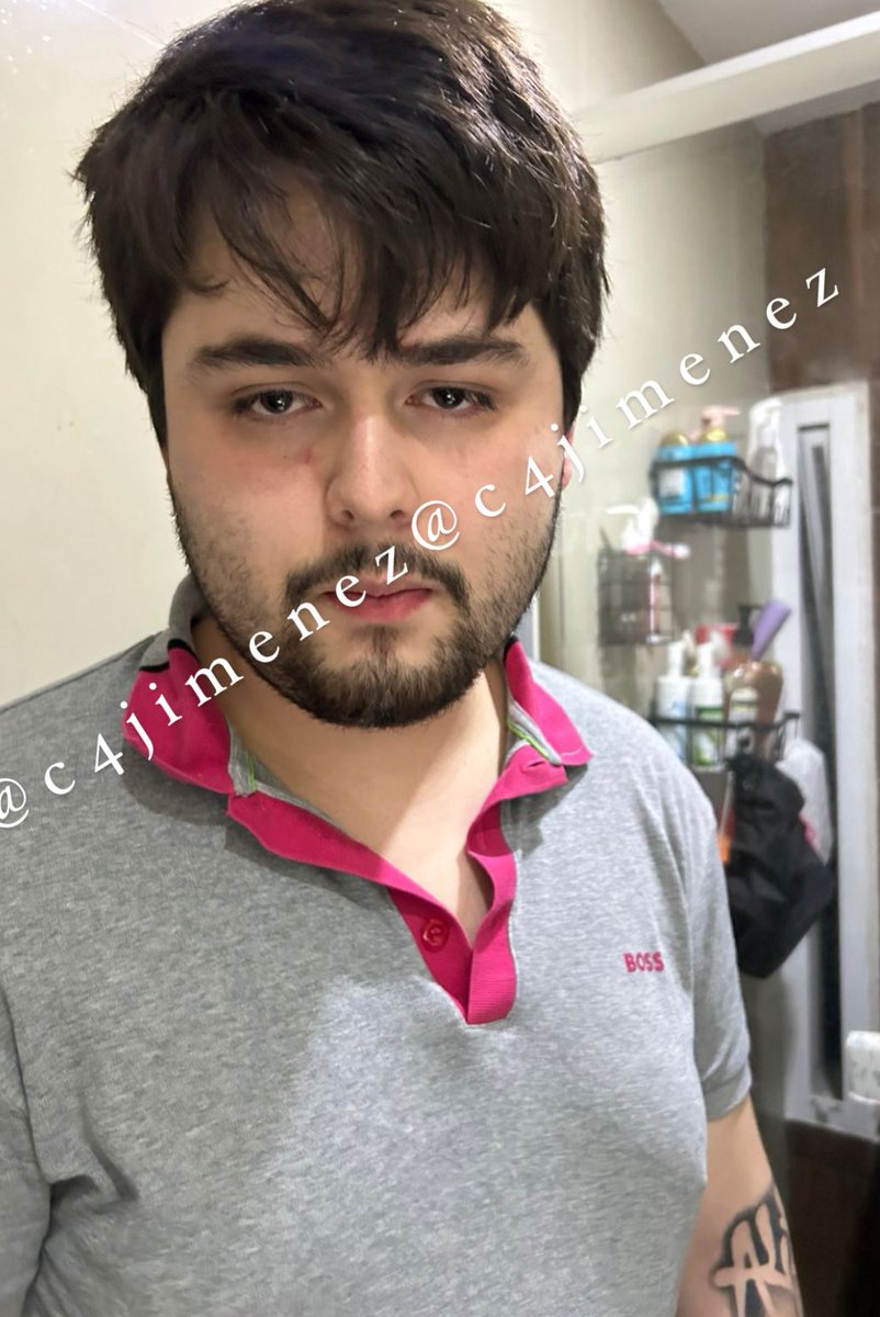 c4jimenez's tweet photo. ENGAÑABA COLOMBIANOS: LES VENDÍA TABIQUES de COCA… con YESO
Pablo Donaldo Mendoza
Según él, era del Cartel de Sinaloa.
Timaba a colombianos
Les vendía estos tabiques.
Era algo de coca, pero la mayoría yeso.
Agentes d Inteligencia d @SSC_CDMX lo detuvieron.

El caso #C4EnAlerta https://t.co/qFClfuVDWD