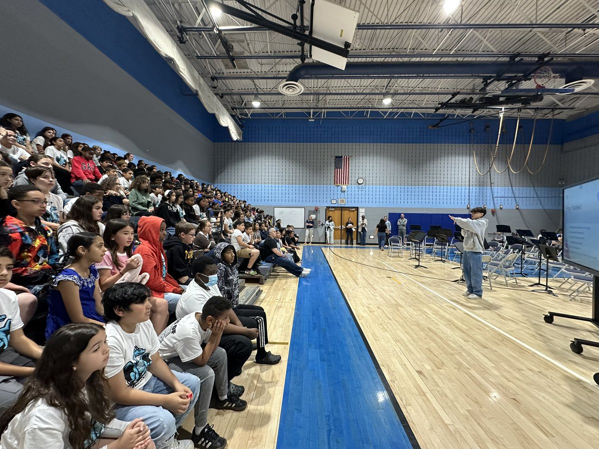 Elizabeth Merino (@sgmsap) on Twitter photo Today was our annual 5th graders came visit from our Future Timberwolves from <a href="/es_flower/">Flower Hill Elementary School</a>, <a href="/MCTES_Principal/">Robyn Shinn</a> & <a href="/Candlewood_ES/">Carolynn Walsleben</a>! We were so excited to welcome them home to <a href="/ShadyGroveMS/">Shady Grove MS</a>! Today was our annual 5th graders came visit from our Future Timberwolves from <a href="/es_flower/">Flower Hill Elementary School</a>, <a href="/MCTES_Principal/">Robyn Shinn</a> & <a href="/Candlewood_ES/">Carolynn Walsleben</a>! We were so excited to welcome them home to <a href="/ShadyGroveMS/">Shady Grove MS</a>!