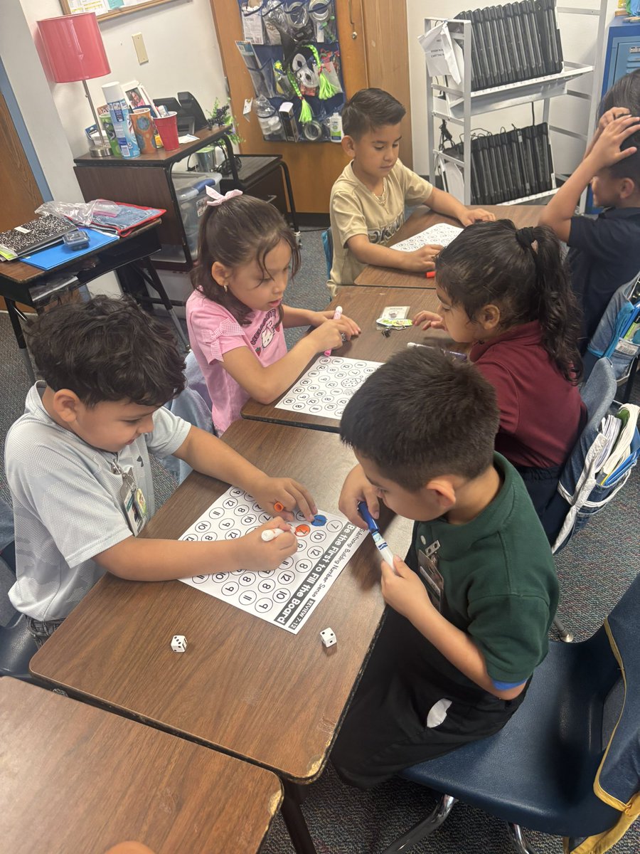 misscano022's tweet photo. Kinder visited 1st grade today! Thank you Ms.Dickinson and Ms.Gongora for inviting us to see a glimpse of what their school year will look like as a first grader❤️

They’re ready to achieve many great things next year!😊 https://t.co/R3hdLkXEjM