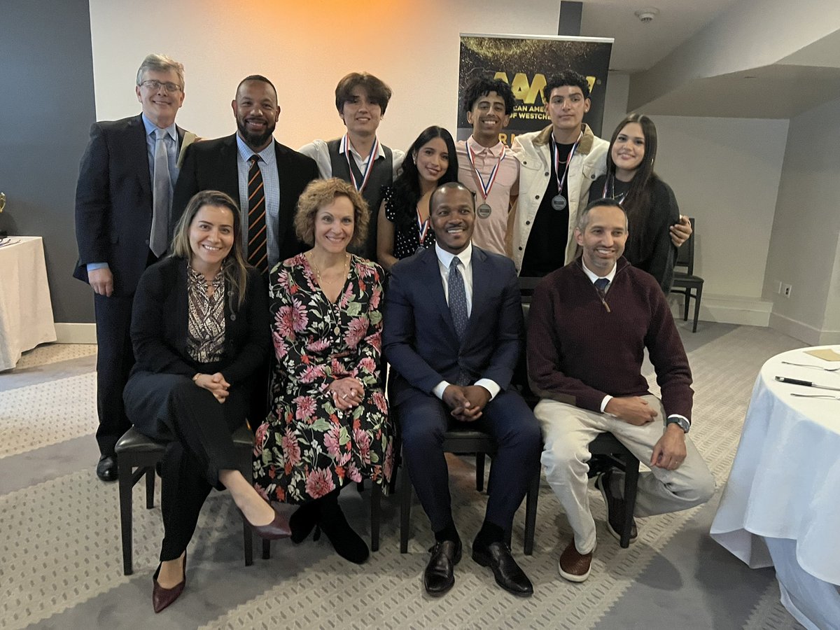 White Plains High School (@wptigerpride) on Twitter photo WPHS wins 2nd Place in this year’s African American Men of Westchester Business Skills Olympics. Thank you to this year’s partner <a href="/WPHospital/">White Plains Hospital</a>! <a href="/DrJosephRicca/">WPCSDSuper</a> #WPProud WPHS wins 2nd Place in this year’s African American Men of Westchester Business Skills Olympics. Thank you to this year’s partner <a href="/WPHospital/">White Plains Hospital</a>! <a href="/DrJosephRicca/">WPCSDSuper</a> #WPProud