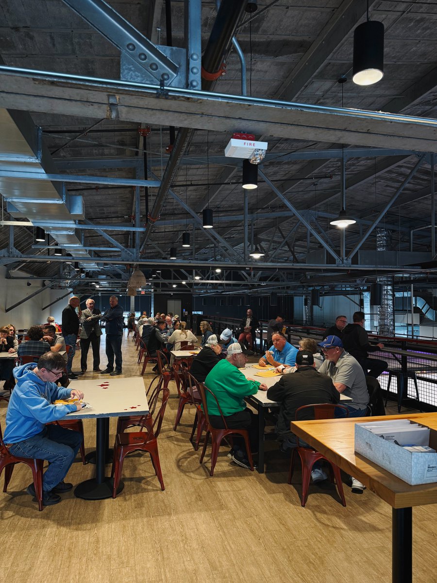 Lakeshore Chinooks (@ls_chinooks) on Twitter photo Thank you to all of our season ticket holders and sponsors for stopping by at <a href="/MequonMarket/">Mequon Public Market</a> tonight! We'll see you May 30th! Thank you to all of our season ticket holders and sponsors for stopping by at <a href="/MequonMarket/">Mequon Public Market</a> tonight! We'll see you May 30th!