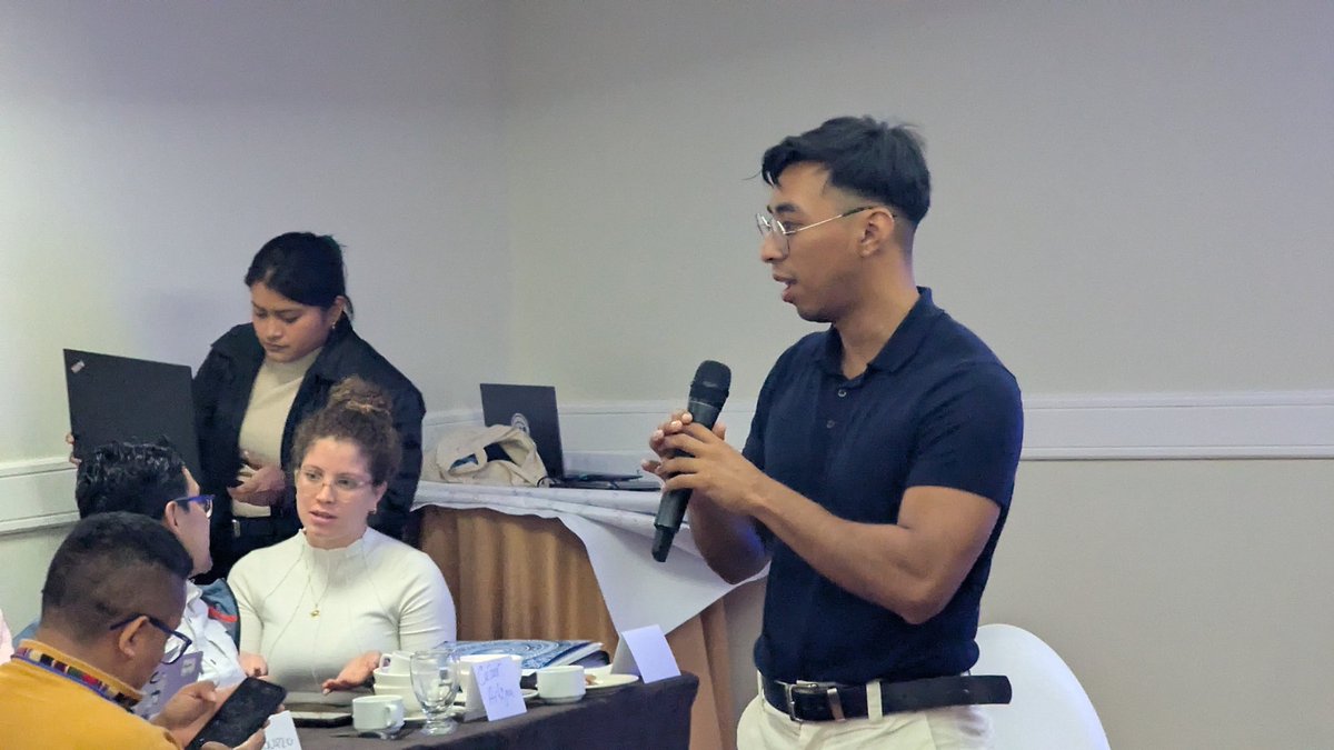 COREDAM_CA's tweet photo. Taller de discusión de propuesta de herramienta de monitoreo ciudadano sobre los elementos sustantivos del derecho al medio ambiente sano con miembros de COREDAM de Belice, Guatemala, El Salvador, Honduras, Costa Rica y Panamá, gracias al apoyo solidario de @ASDEPAZSV y @OACNUDH https://t.co/xnuhoSOxx7