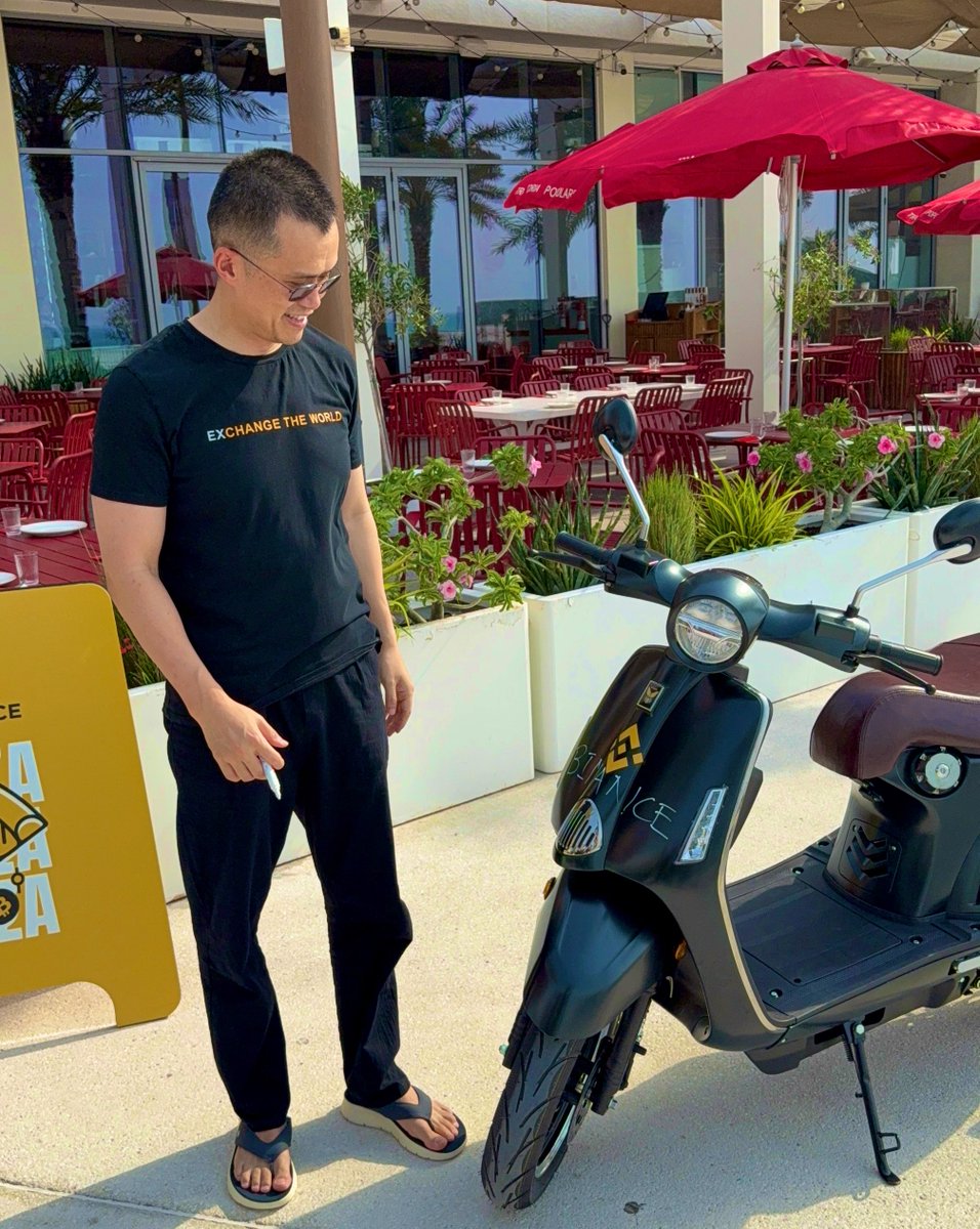 MoeX Mohamad ๐ถ๏ธ BNB (@moexba) on Twitter photo Proof of <a href="/cz_binance/">CZ ๐ถ BNB</a> signature ๐ฅ get your chance to win it as the below ๐๐ participate now ๐๐ Proof of <a href="/cz_binance/">CZ ๐ถ BNB</a> signature ๐ฅ get your chance to win it as the below ๐๐ participate now ๐๐