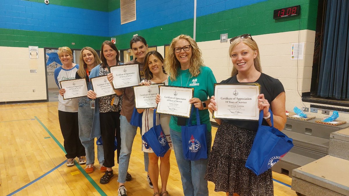 wcsLES's tweet image. Thank you, thank you for 10 amazing years @wcsLES! We so appreciate your loyalty and dedication to our community! 💚💙🐻