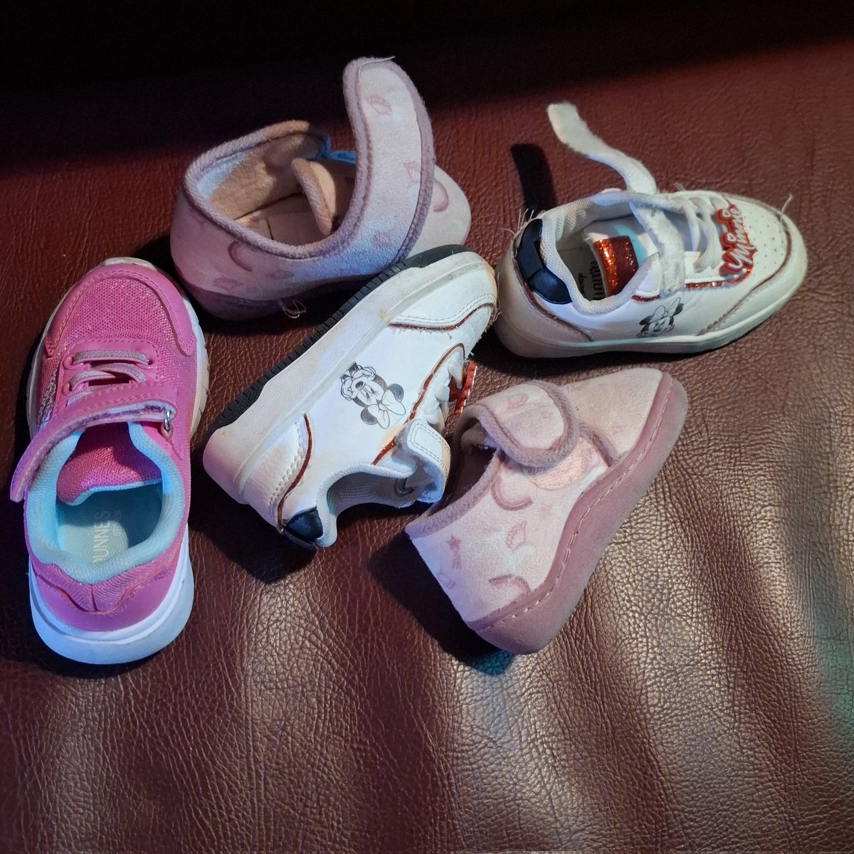 It's not a ransom 🤣🤣

Found 2 1/2 pairs of shoes!!