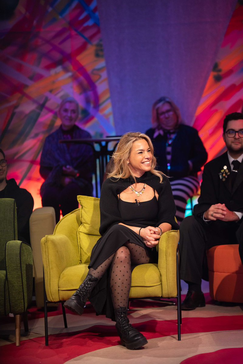 5meianoite tweet media