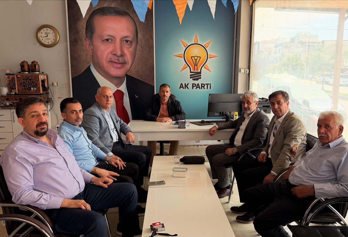 AK Parti Oğuzeli ilçe başkanımız @hilmiozbudak ‘a geçmiş olsun ziyaretinde bulunduk. 
Rabbim rahatsızlık geçiren çocuğuna şifalar versin. 

@hilmiozbudak 
<a href="/a_ahmet_dogan/">H.Ahmet DOĞAN</a> 
@uur_sahan 
<a href="/MSahYasar/">mehmet şah yaşar</a> 
@bahattin_akil