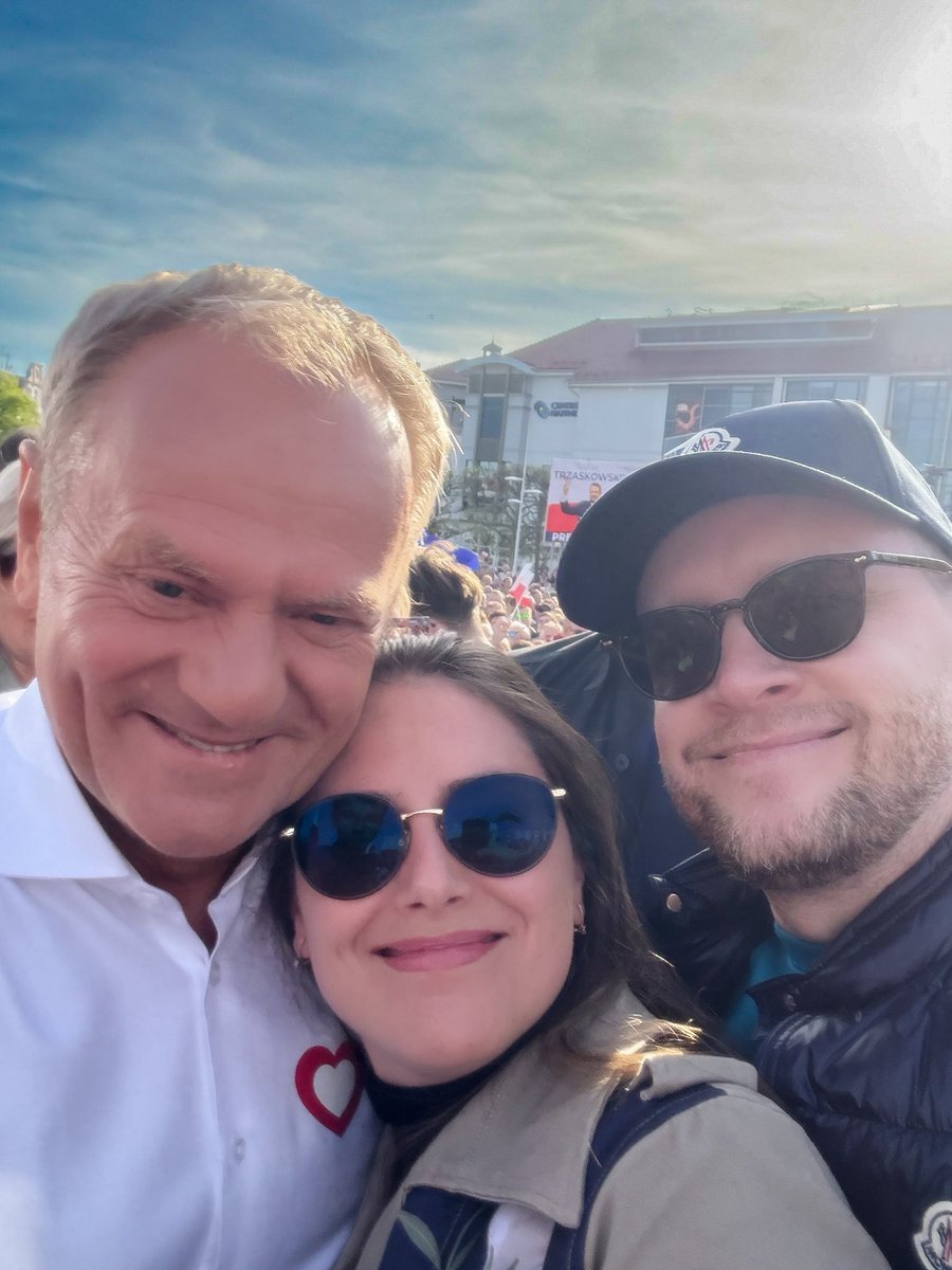 vsalti's tweet photo. With Polish Prime Minister Donald Tusk 🇵🇱 #DonaldTusk https://t.co/twXYxOn8l5