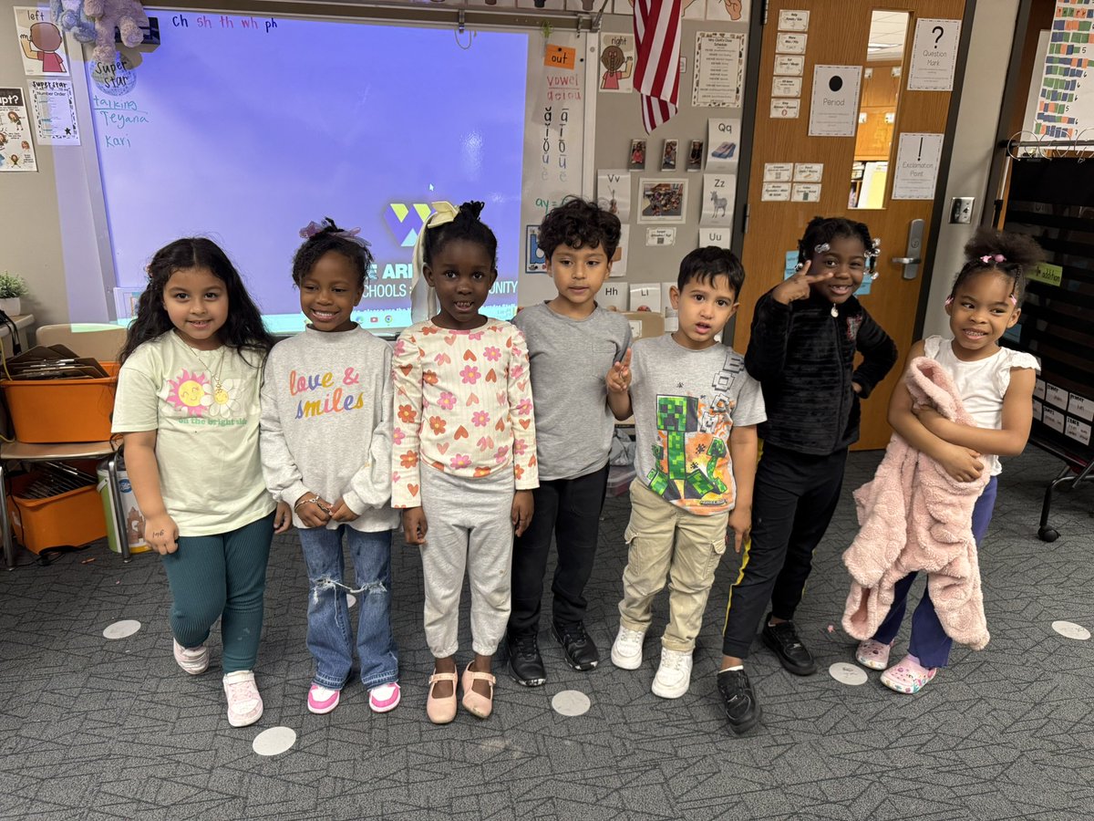 kaiti_19's tweet photo. π R Day π #alphabetcountdown #kindergarten https://t.co/wqeVUCkSHc