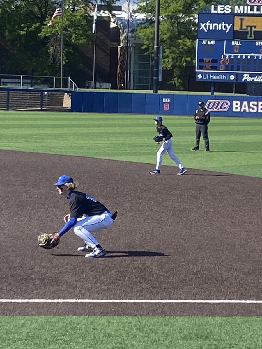 Taft’s JV team playing in the CPS City Championship right now at Curtis Granderson Stadium. Up 3-0 in the top of the 4th.