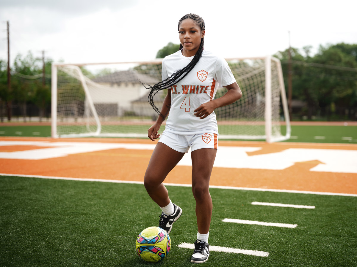 Dallas ISD (@dallasschools) on Twitter photo 🎓Leaving a Legacy: Ashanti H. turned her love for soccer into a global opportunity. She's trained with Borussia Dortmund in Germany and now she’s heading to <a href="/PVAMU/">Prairie View A&M</a> earning a D1 scholarship to play soccer and major in biology. #DallasISDGrad2025
bit.ly/4ms9Xoj 🎓Leaving a Legacy: Ashanti H. turned her love for soccer into a global opportunity. She's trained with Borussia Dortmund in Germany and now she’s heading to <a href="/PVAMU/">Prairie View A&M</a> earning a D1 scholarship to play soccer and major in biology. #DallasISDGrad2025
bit.ly/4ms9Xoj