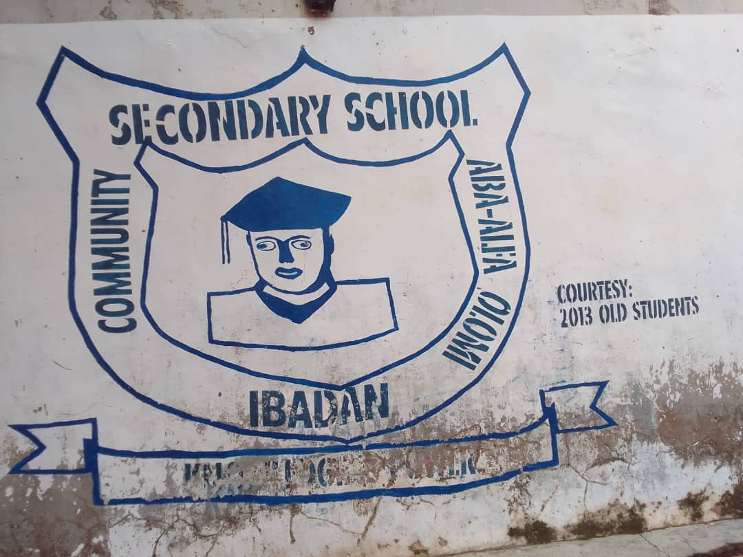 monitng's tweet photo. ATTENTION!!! 

Dear Gov @seyimakinde 

Our team tracked the state of Community Secondary School, Aba Alfa, Olomi in Oluyole LGA, Oyo State. The classrooms are falling apart. When it rains, water pours through the leaking roof, soaking books and forcing students to huddle in corners. During the dry season, the heat is unbearable, making learning almost impossible. The school lacks enough desks and chairs, and many of the windows are dangerously supported with sticks. The walls? They’ve never been cemented since the school was built.

The school has become more than just a symbol of government neglect it has turned into a hideout for criminals at night, posing a threat to students and the entire community. Residents have written countless letters to government authorities, pleading for help. Years have passed, but nothing has been done. The children of Aba Alfa deserve better. Their learning environment shouldn’t endanger their safety or rob them of a future.

What’s more disturbing is the mismatch between government spending and the school’s condition. Oyo State budgeted ₦47.8B for education in 2020, ₦266.6B in 2021, ₦54.1B in 2022, ₦58.2B in 2023, ₦90B in 2024, and over ₦145B is proposed for 2025. International donors like UNICEF, UNESCO, and the Global Partnership for Education have also supported education in the state. Yet this school remains abandoned  with no visible trace of investment.

The people of Olomi are not asking for luxury. They are demanding dignity. A roof that doesn’t leak. Walls that are safe. Desks for every child. A classroom where learning is possible. These are basic rights  not privileges. This situation is unacceptable, and continued silence from the authorities only deepens the injustice.

We call on @seyimakinde and the Oyo State Ministry of Education to take urgent action. The funds are there. The need is clear. It’s time to renovate Community Secondary School, Aba Alfa. These children deserve a future that starts with a safe classroom. #FixAbaAlfa #OyoEducationCrisis