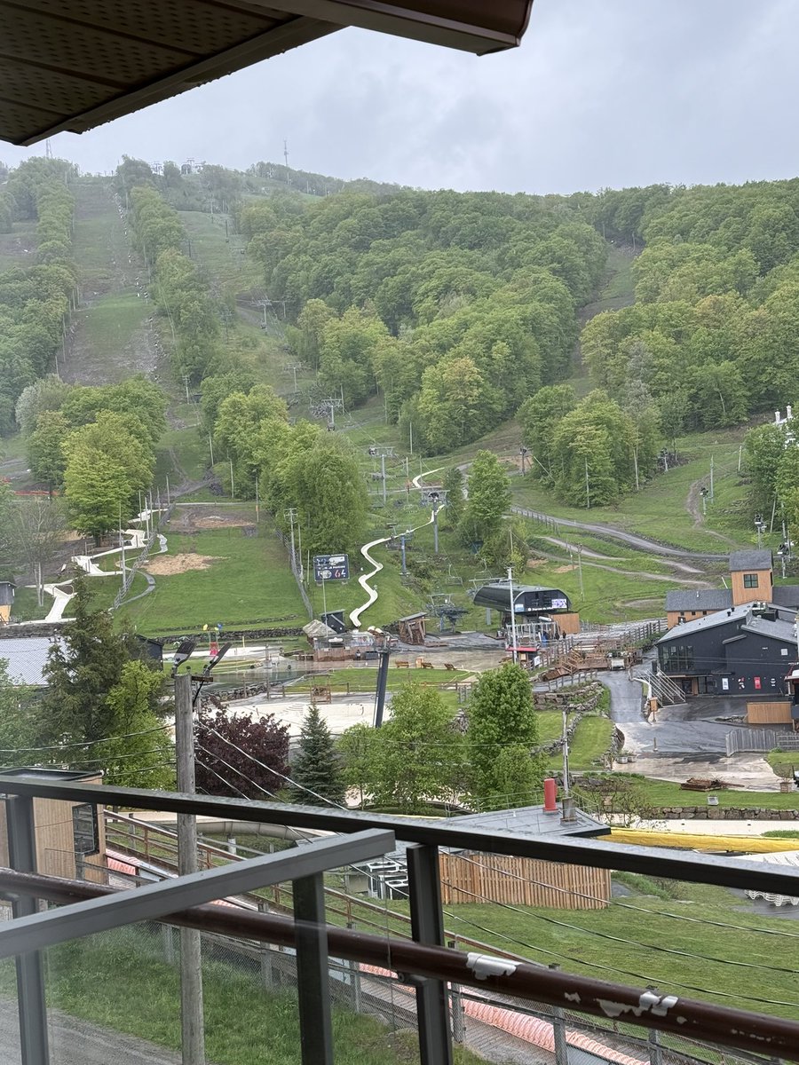 Made it to Bromont, a little damp right now but good times will be had!! #mountainbiking #mud #goodtimes #🤘🏻