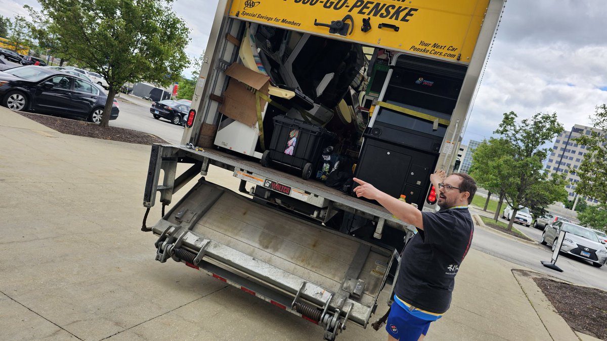 psykomantis's tweet image. Helping out with #COMBOBREAKER this year. 
I&apos;ll be blessing the #arcade area with the #PANDEMiCADE! touch.
@psychicdrive and friends making it happen together. Lots of hard work, community, and #FGC goodness all weekend.
Come on out and visit us!
We&apos;d love to see you!