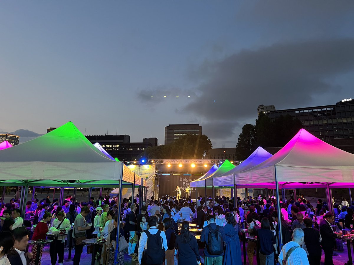 🍻中之島公園 中央公会堂前では、ベルギービール86種類と絶品グルメが集結！本日から３日間は音楽ライブも！お楽しみに♬

本日5/23(金)16:00-22:00まで！

belgianbeerweekend.jp/osaka

＝＝＝＝＝＝＝＝＝＝＝＝＝＝＝＝＝＝＝＝＝

スターターセット当日価格：3,990円
