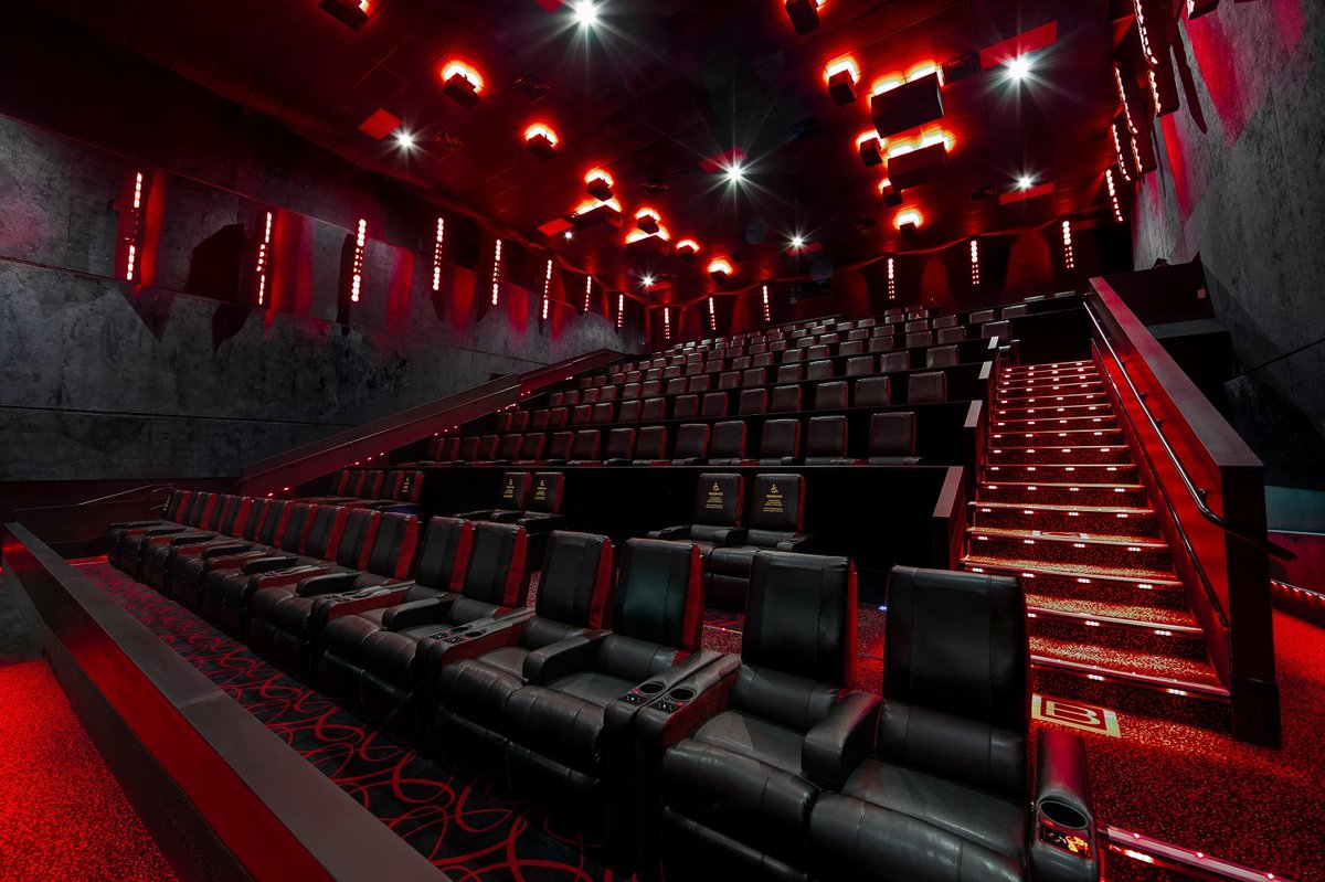 sneakerhuddle's tweet photo. Ad: Date Night Movie Deal 🎬

🎟️ 2 AMC Theater Movie Tickets (Yellow)
🥤 2 Drinks 
🍿 1 Popcorn  
only $25 w/code MOVIE25 

Shop = > https://t.co/AepaHz2uD4

Yellow Tickets excludes CA, NY, and NJ*

Black Tickets available* 
(Black tickets $29 for 2) https://t.co/yHneb402k7