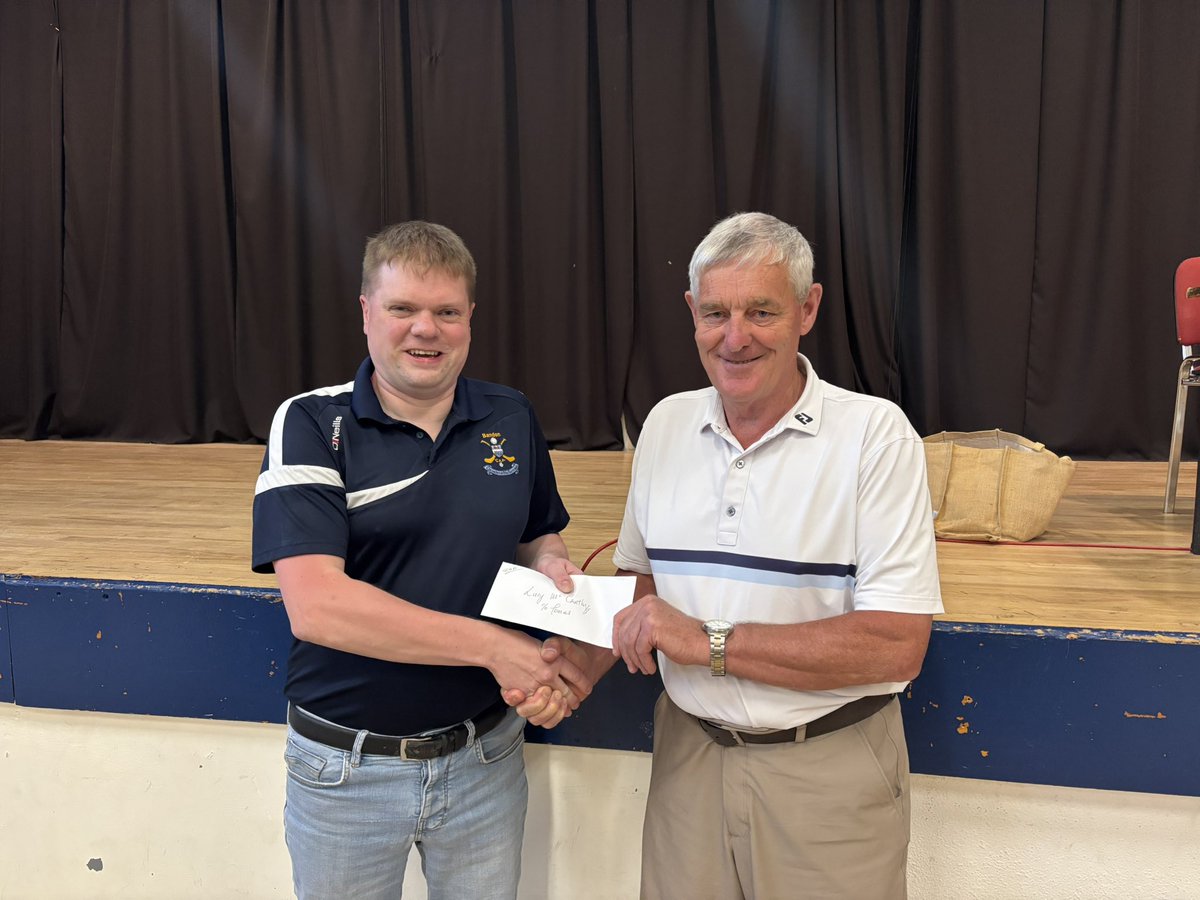 Bandon GAA Club Lotto Winner
Tonight, Thomas McCarthy received €10,600 cheque, on behalf of his mother Lucy McCarthy, from Niall Morrissey, Bandon GAA Lotto Committee. Congrats to Lucy &amp; Thomas. Enjoy your winnings. Thank you for supporting Bandon GAA Club.